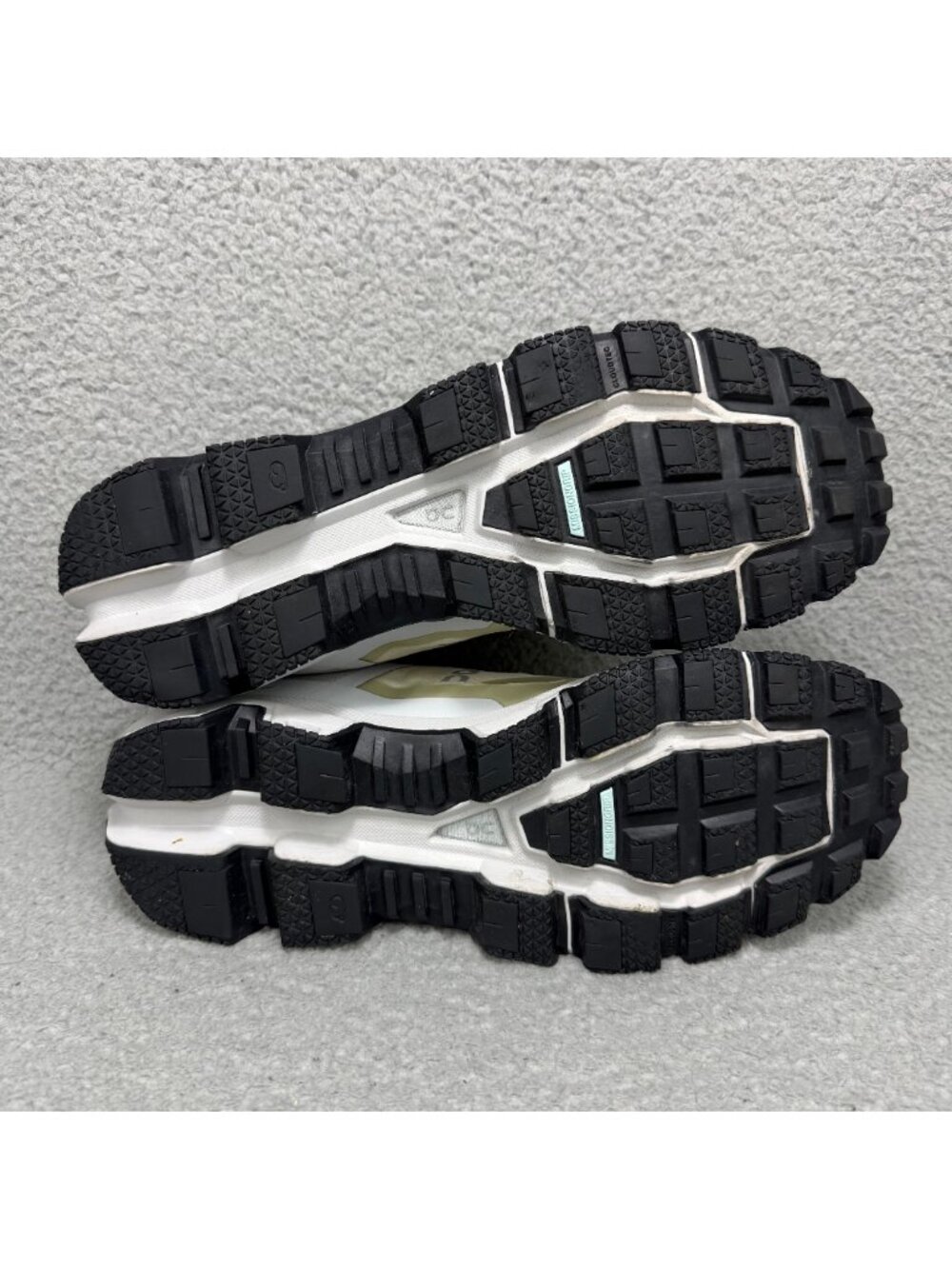 On Cloudventure Waterproof Men 10 Shoes Glacier Grey Trail Running Cloud Sneaker - Picture 7 of 10